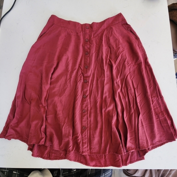 Torrid Burgundy Red Challis Button Front Midi Skirt Women's 1X Plus Size EUC - Picture 4 of 11
